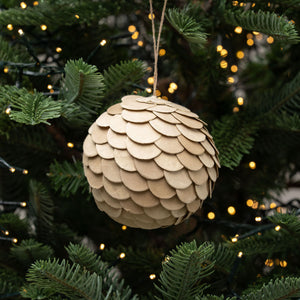 4" Lamella Bauble